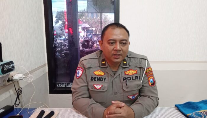 Utamakan Keselamatan Anak Sekolah, Satlantas Polres Lumajang Imbau Pengemudi Truk Patuhi Jam Operasional di Titik Tertentu