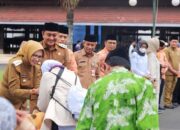 Tiba di Pendopo Arya Wiraraja, Jemaah Haji Kloter 83 Disambut Bupati dan Wabup Lumajang 