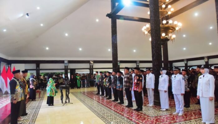 Perkuat Kinerja Pemkab, Bupati Lumajang Lantik 191 Pejabat Baru Berbasis Kompetensi dan Kinerja 