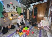 Atap Asrama Ponpes di Besuki Ambruk, Kapolres Situbondo Turun Tangan Beri Santunan 