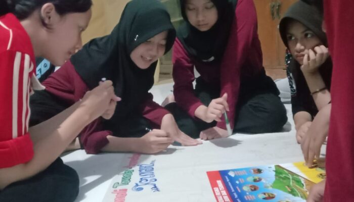 Diklat Orientasi Kepalangmerahan, Anggota PMR Madya SMPN 6 Jember Ajak Masyarakat Siaga Bencana