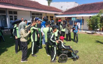 Ratusan Siswa SLB-C Tunagrahita TPA Jember Antusias Ikuti Simulasi Tanggap Darurat Bencana