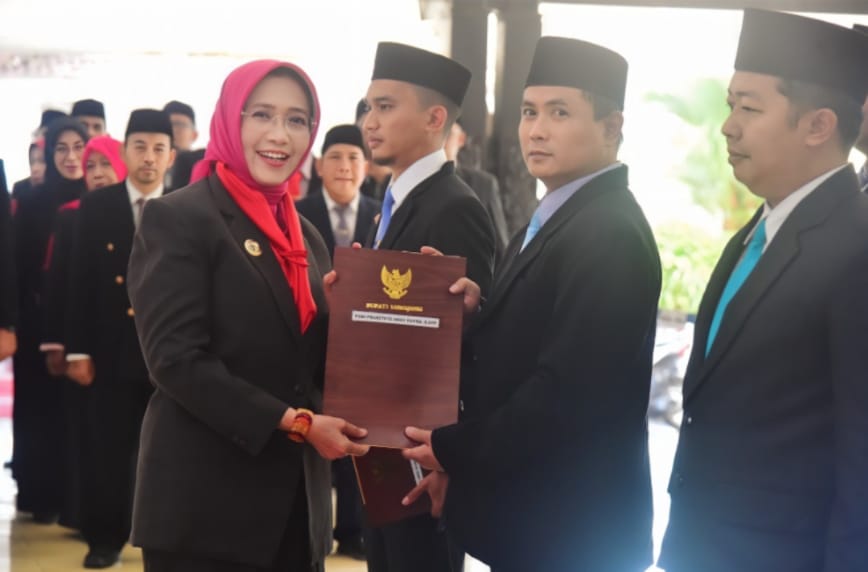 Penguatan Birokrasi, 122 ASN Pemkab Lumajang Resmi Dilantik