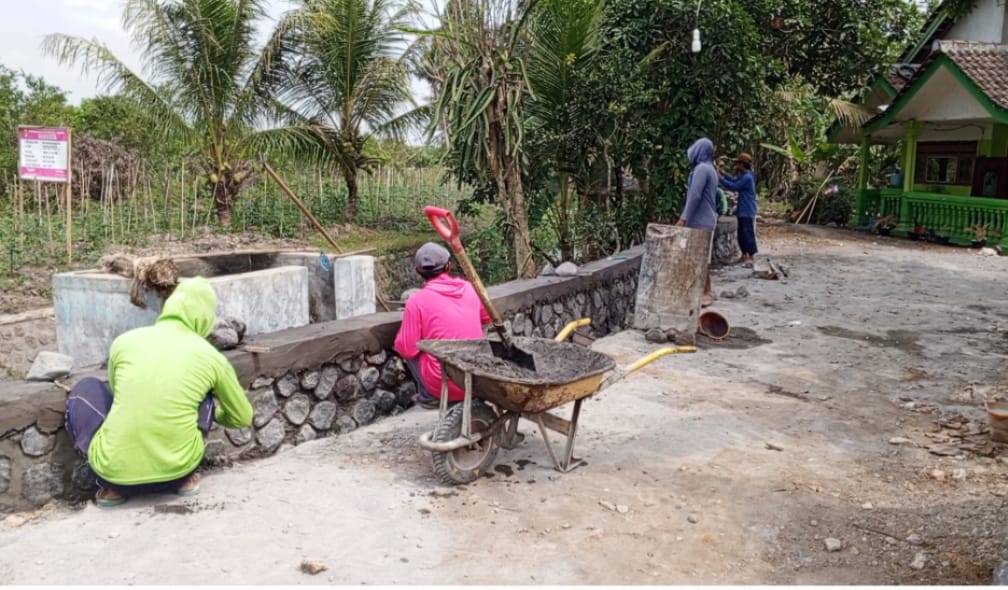 Papan Proyek Pemeliharaan Saluran Padomasan Diduga Tak Penuhi Asas Transparansi, Informasi Penting Hilang