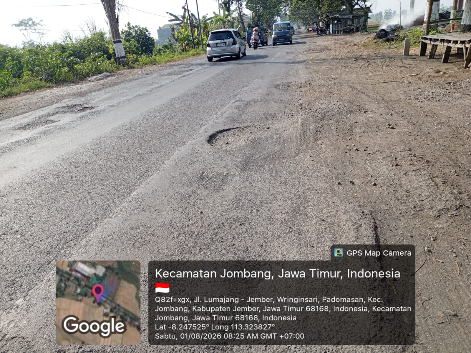 Jalan Provinsi Keting–Jombang di Jember Rusak Parah, Pengendara Dipaksa Zig-Zag Hindari Lubang