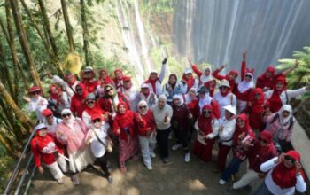 Tumpak Sewu, Pesona Alam yang Mengalirkan Rezeki bagi Warga Lumajang