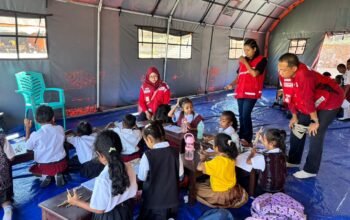 Relawan PMI Jember Asesmen Dampak Psikologis Gempa Nagekeo, Sekolah hingga Permukiman Jadi Sasaran